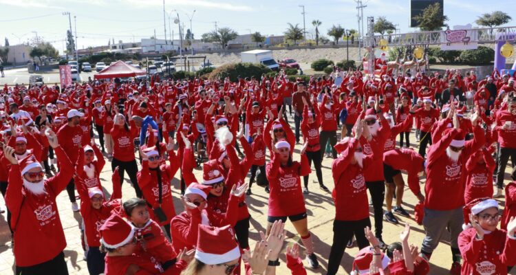 ¡Recaudan 1,500 juguetes con Santa’s Run 2023!