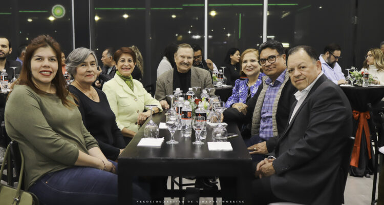 Consiente Mitsubishi a sus clientes con cata de vino