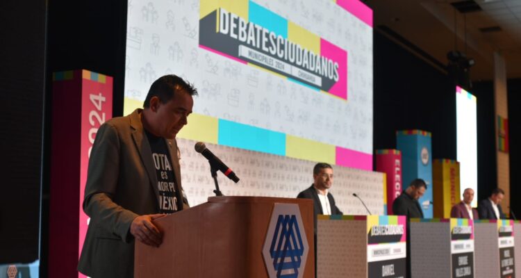 Se reúne Coparmex con candidatos a alcaldía