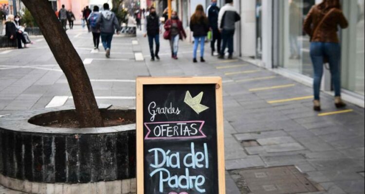 Preparan restaurantes promociones por el Día del Padre