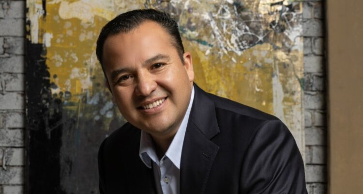 En su administración, Jesús Valenciano se centra en fortalecer el núcleo social y familiar