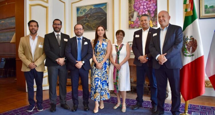 Conoce los logros de Chihuahua en Feria Aeroespacial de París