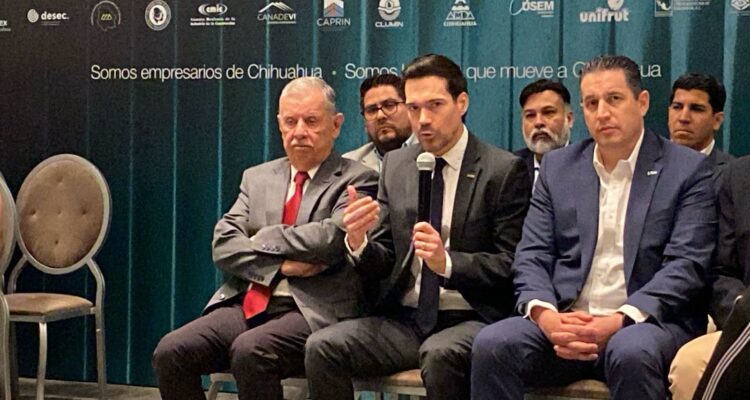 Empresarios mantendrán operaciones pese al clima político: Jorge Treviño