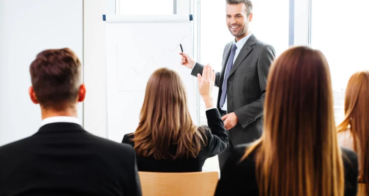¿Buscas llevar tu empresa al siguiente nivel? Chihuahua abre capacitación internacional gratuita