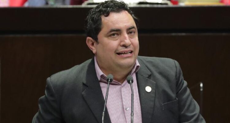 Alan Falomir confirma su registro para contender por la alcaldía de Chihuahua 