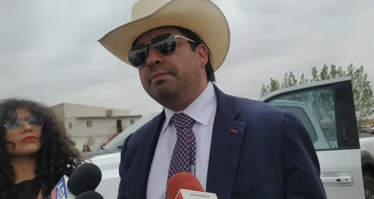 Celebra Alvaro Bustillos reapertura de frontera para el cruce de ganado
